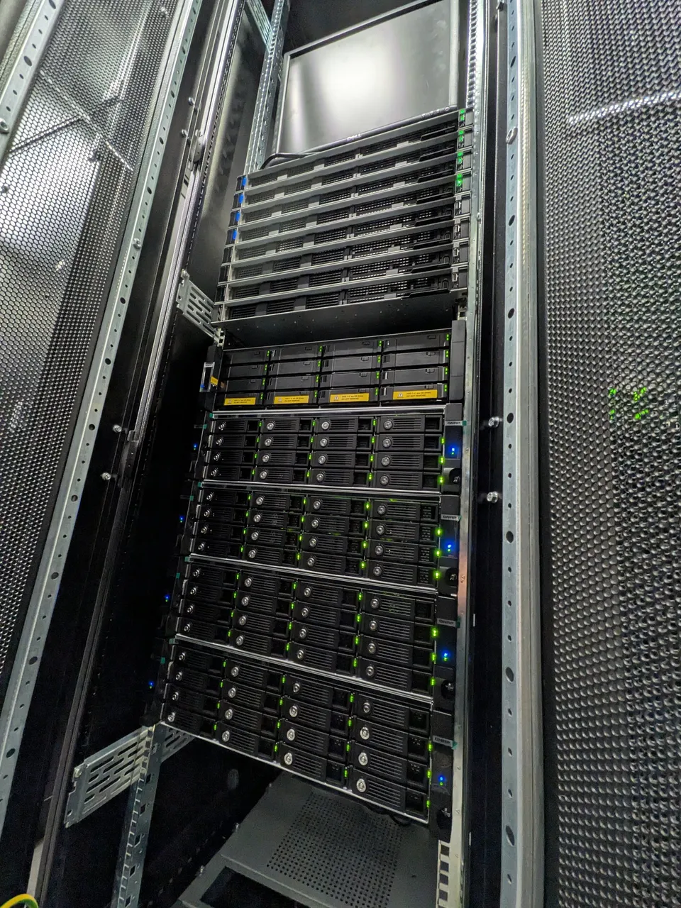 Centrale opslag van twee keer een petabyte